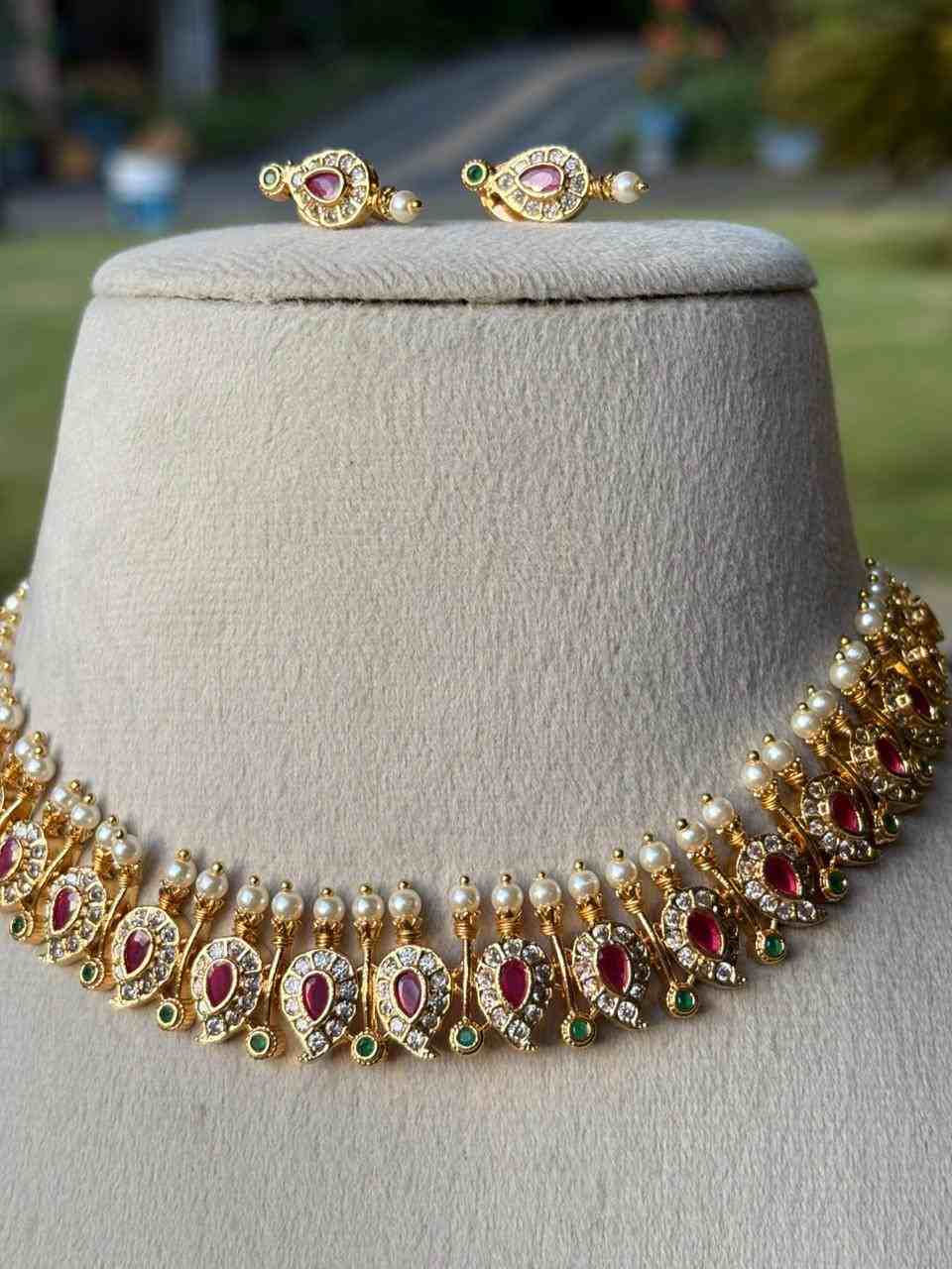 N0048 Traditional Stone Maga Necklace