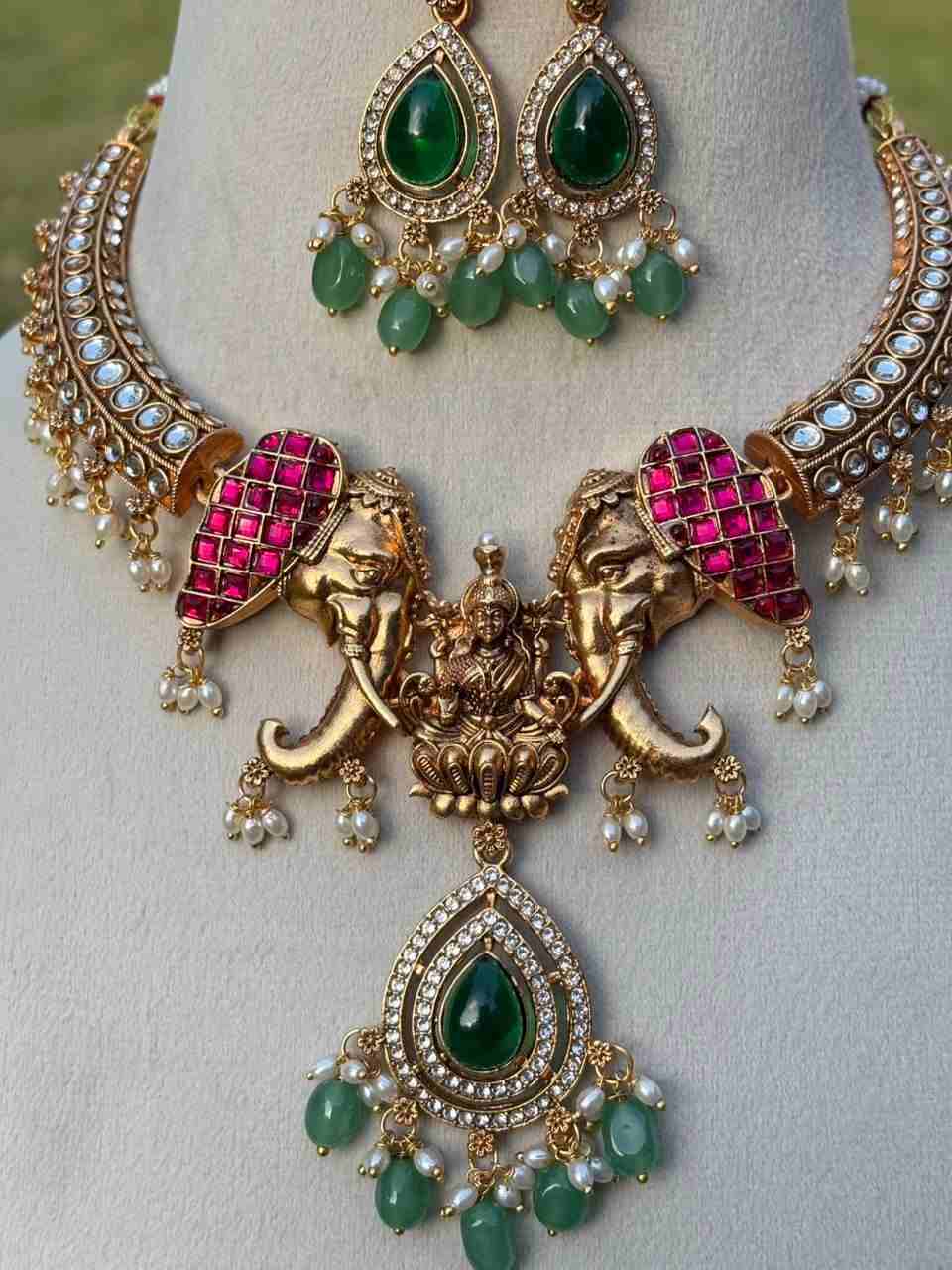 N0277 Trending Elephant Grand look necklace
