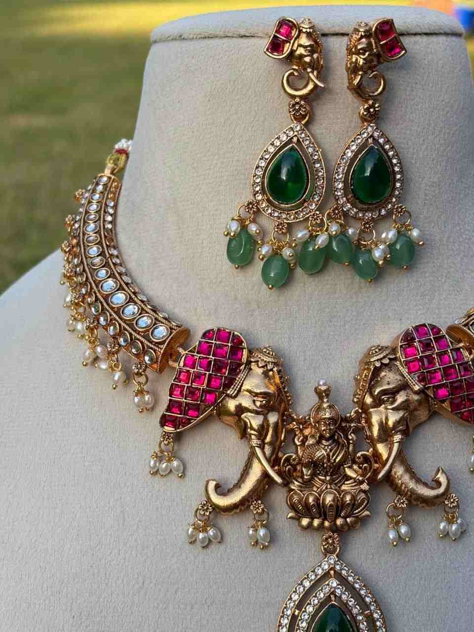 N0277 Trending Elephant Grand look necklace