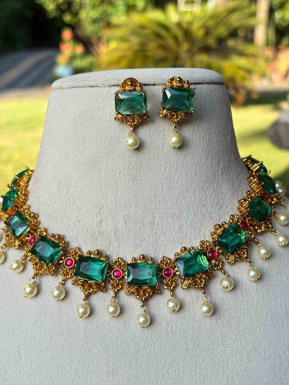 N0044 Jadau Kundan Stones Emerald Green Stone Necklace