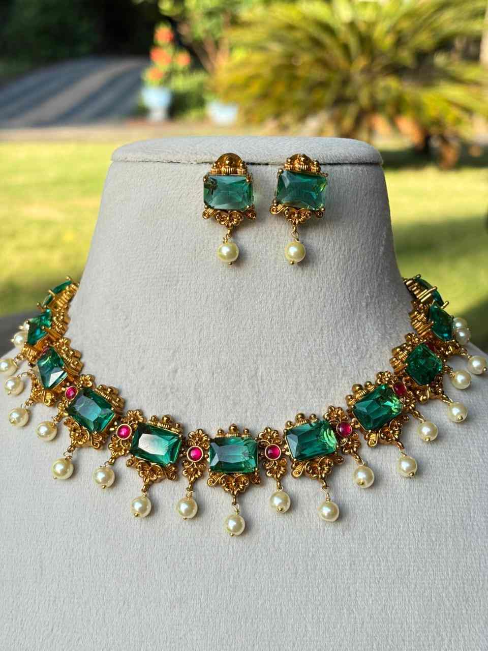 N0044 Jadau Kundan Stones Emerald Green Stone Necklace