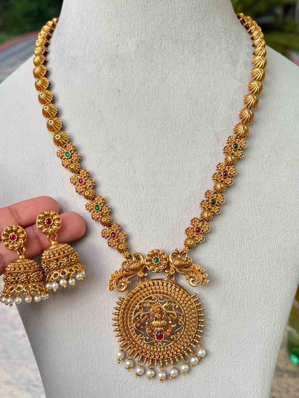 H0070  Long Lakshmi haram with earrings