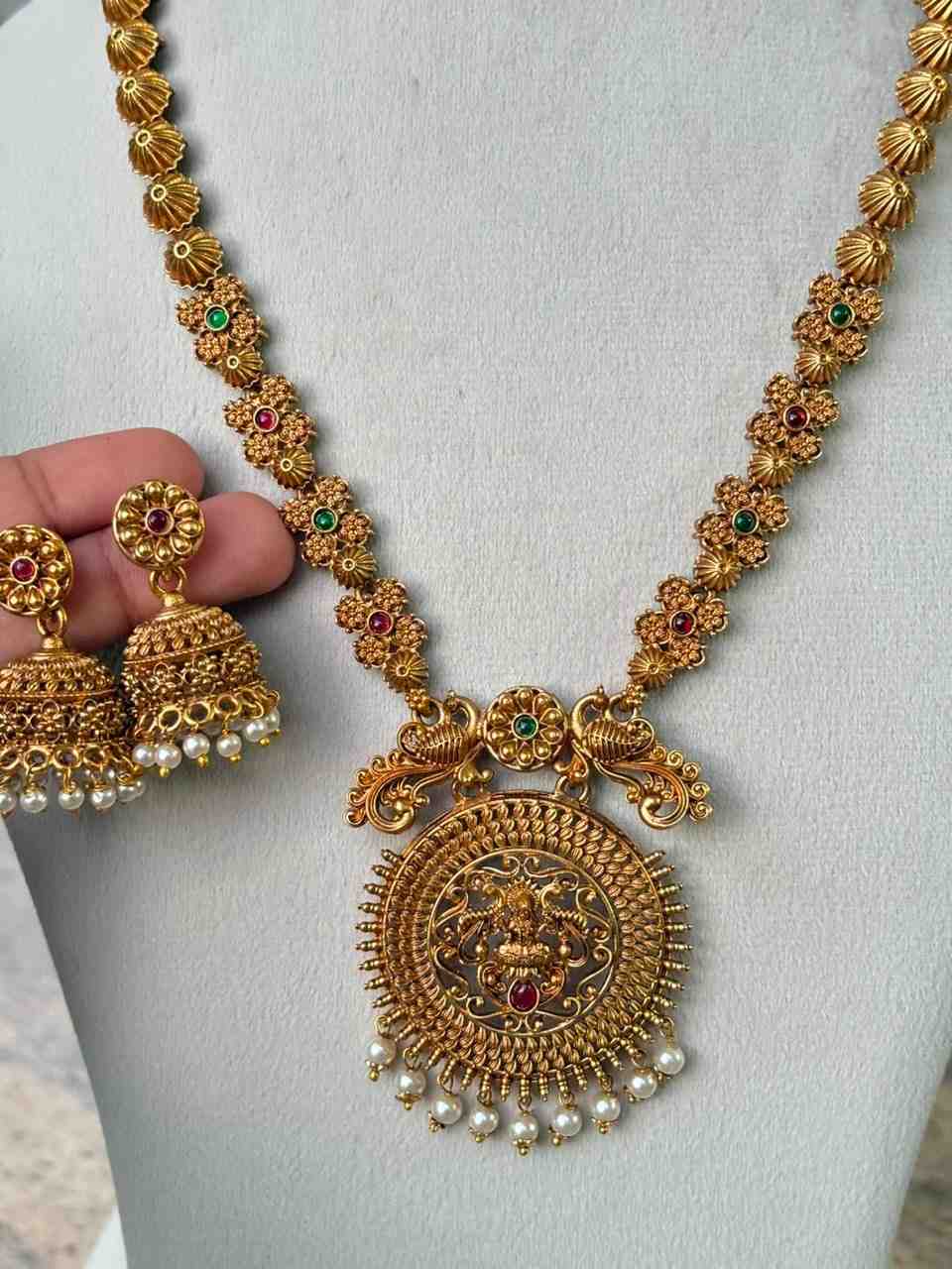 H0070  Long Lakshmi haram with earrings