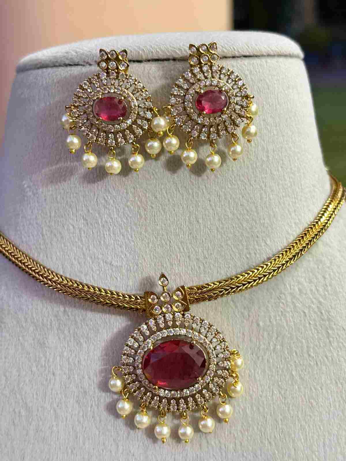 N0090 Ruby Red Stone Attigai necklace