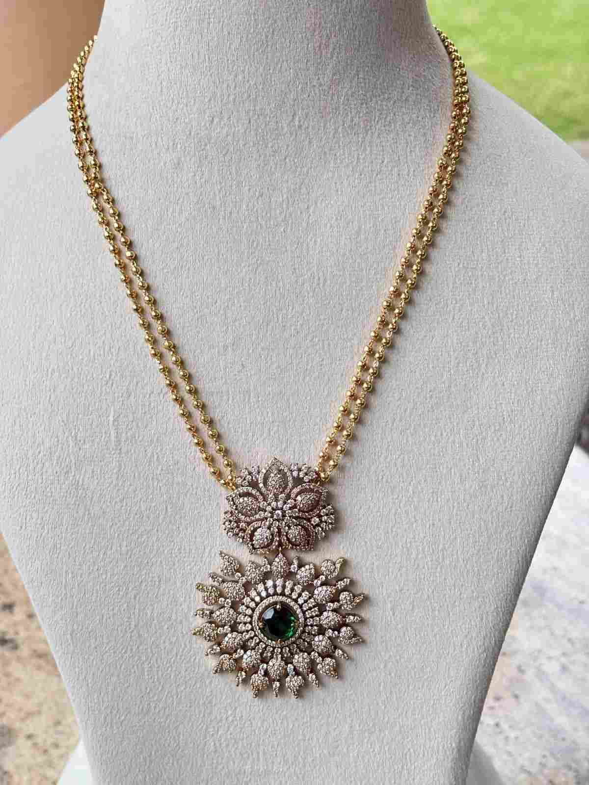 H0001 AD Stone Emerald Flower pendant ball chain