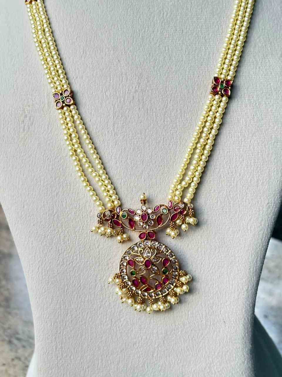 H0033 Floral Pattern Peral Haram