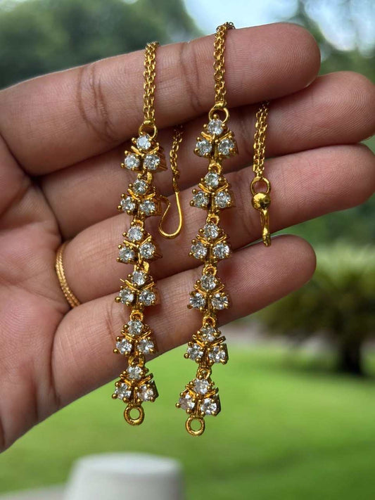 EC014 Floral Straight white Stone Ear chain