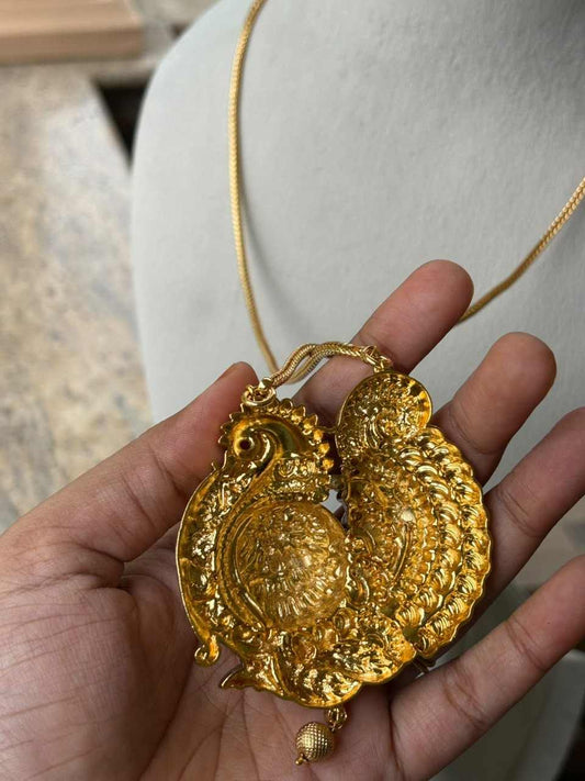 H0051 Annaparavai Dollar chain 30 inches