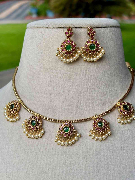N0353 Kemp Flower Necklace