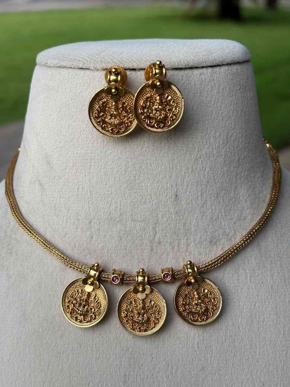 N0029 Antique Lakshmi Coin Necklace