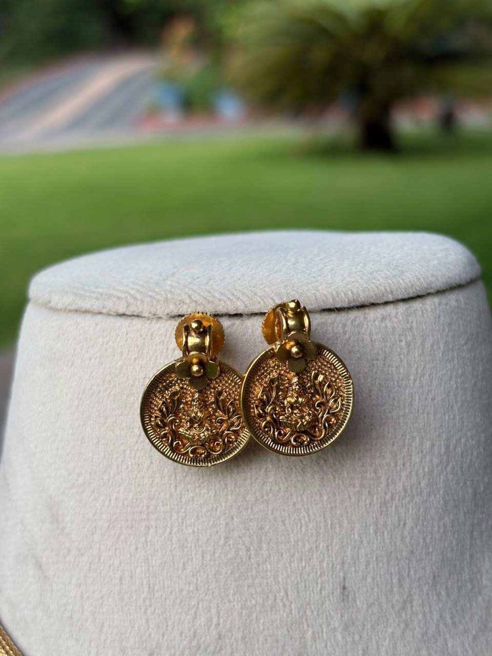 N0029 Antique Lakshmi Coin Necklace