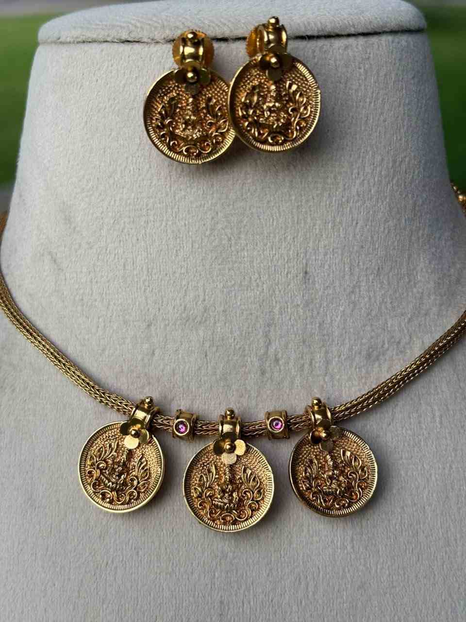 N0029 Antique Lakshmi Coin Necklace