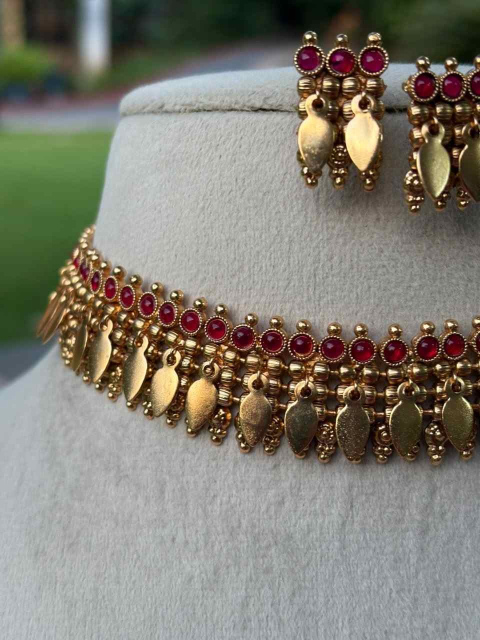 N0108 PREMIUM QUALITY Elakathali chocker