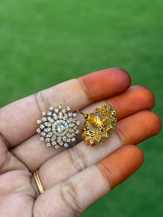 J0081 Floral Diamond Stud