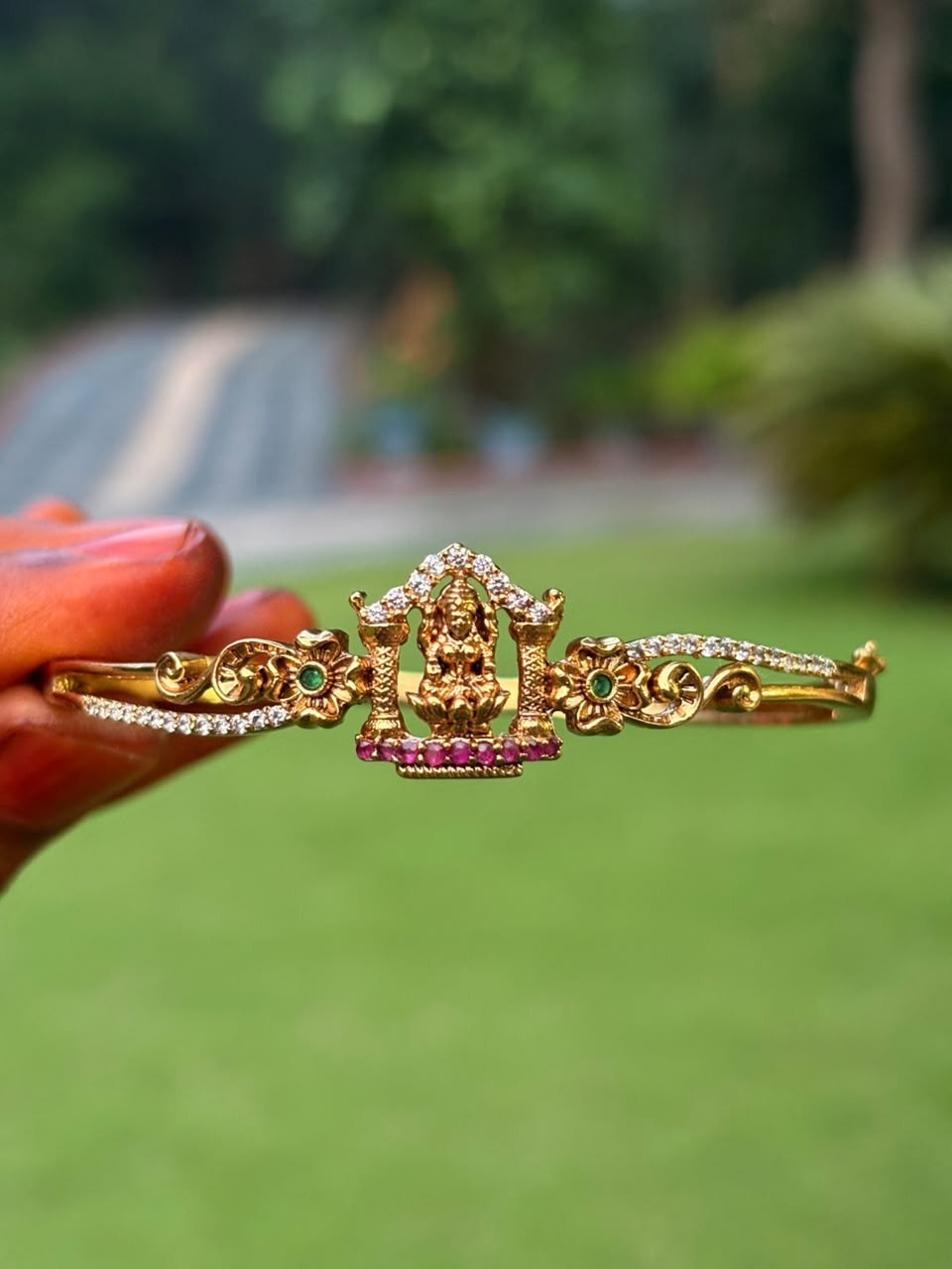 K0009 Lakshmi Openable Kada Bangle