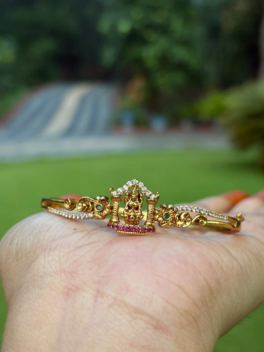 K0009 Lakshmi Openable Kada Bangle