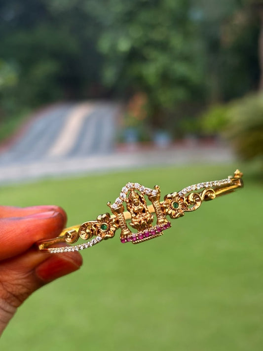 K0009 Lakshmi Openable Kada Bangle