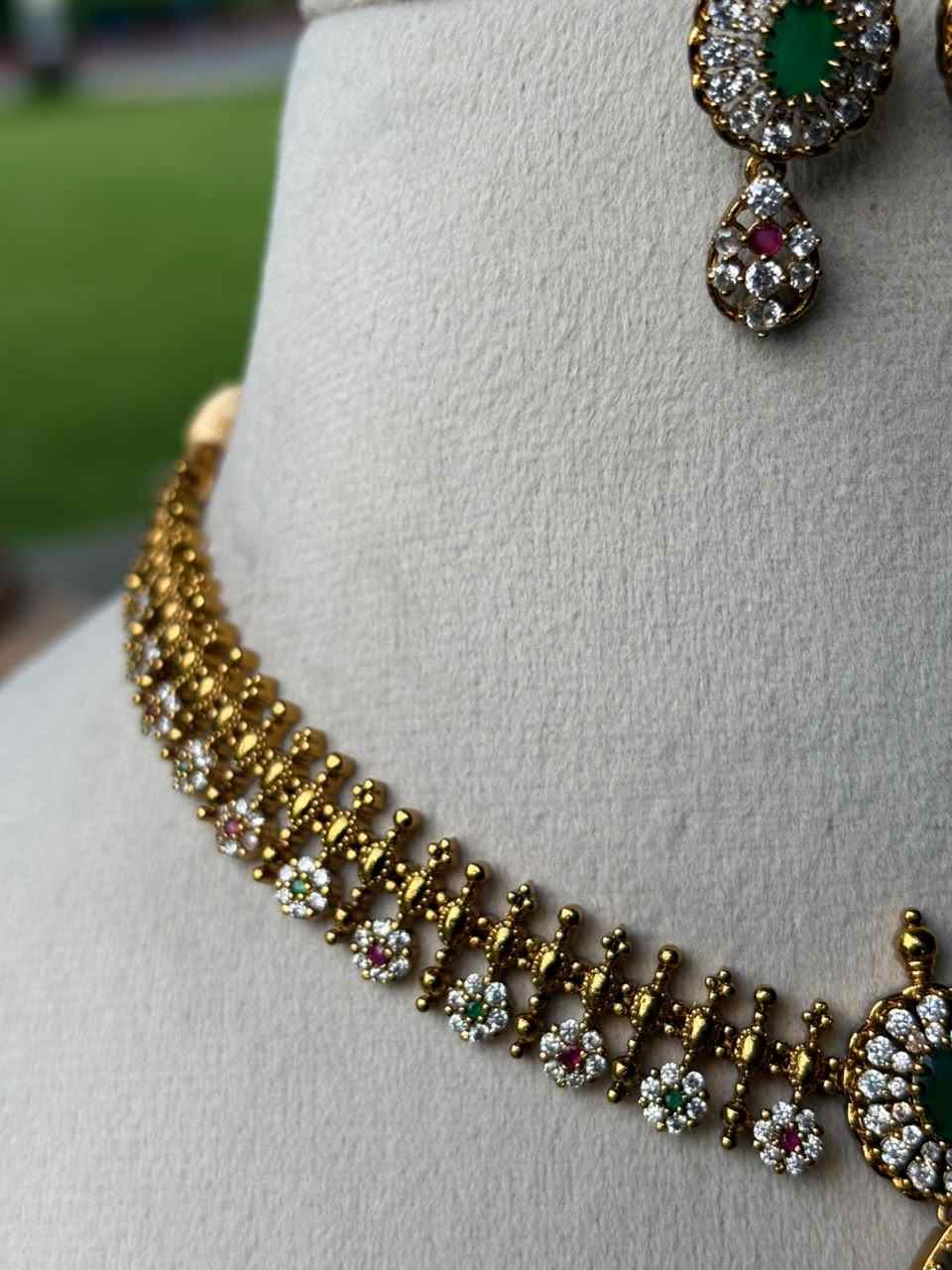 N0200 Floral Stone Necklace