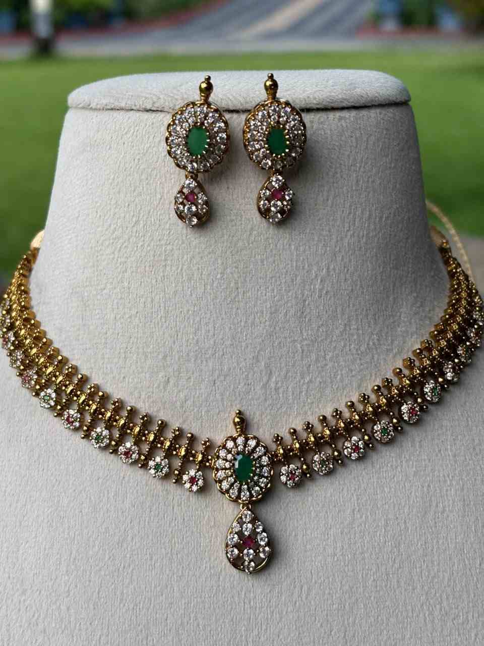 N0200 Floral Stone Necklace