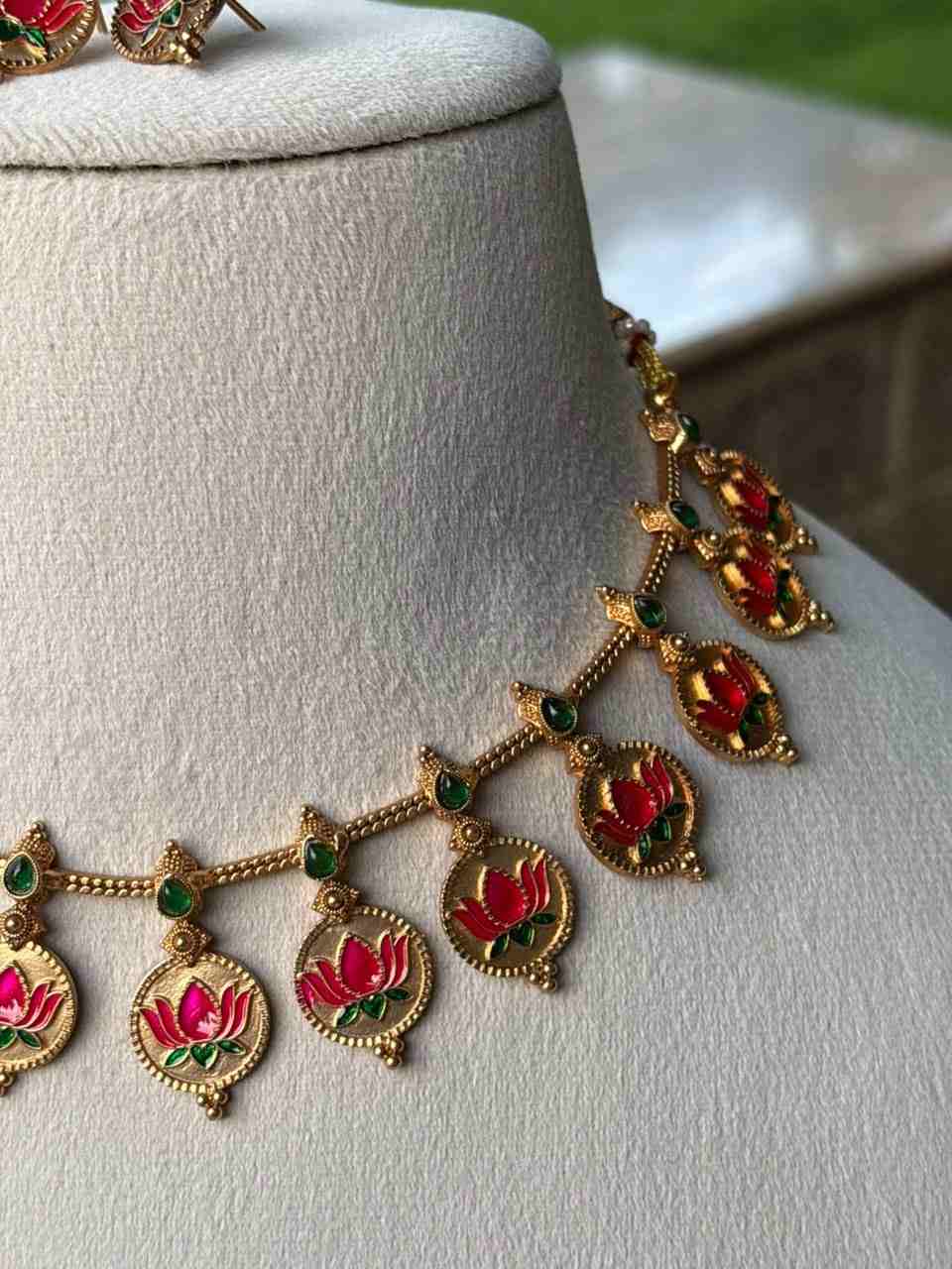 N0139 Lotus Necklace