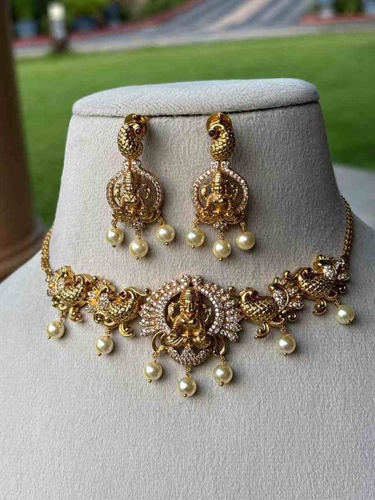 N0132 Traditional Annam and Lakshmi Chocker