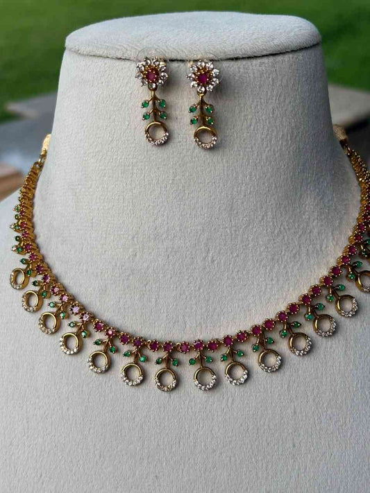 N0137 Floral Pattern Stone Necklace