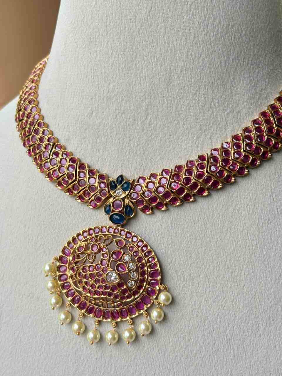 N0120 Annaparavai Pure Kemp stone Necklace