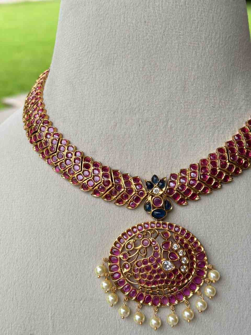 N0120 Annaparavai Pure Kemp stone Necklace