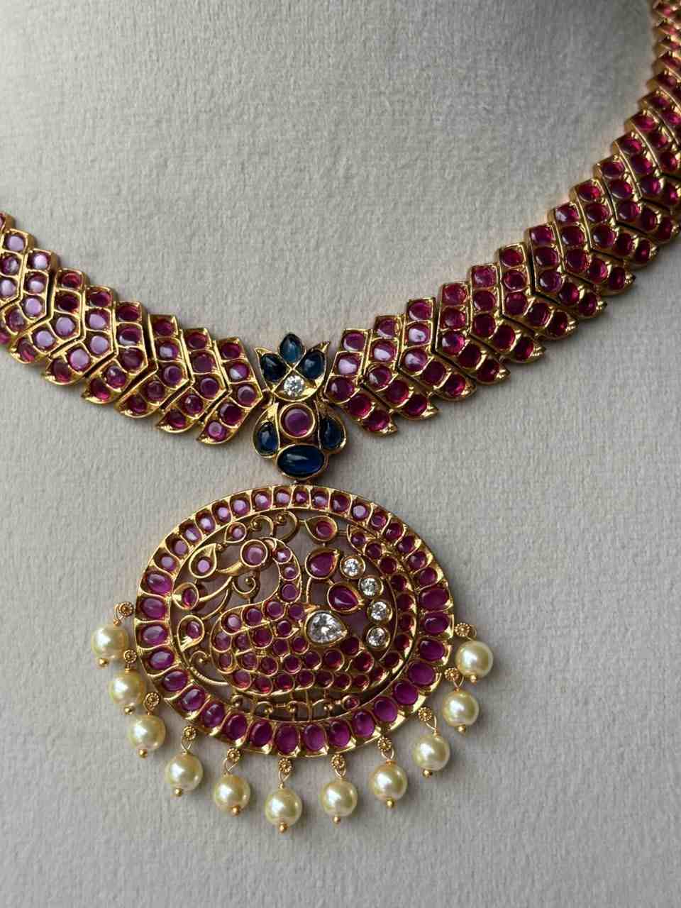 N0120 Annaparavai Pure Kemp stone Necklace