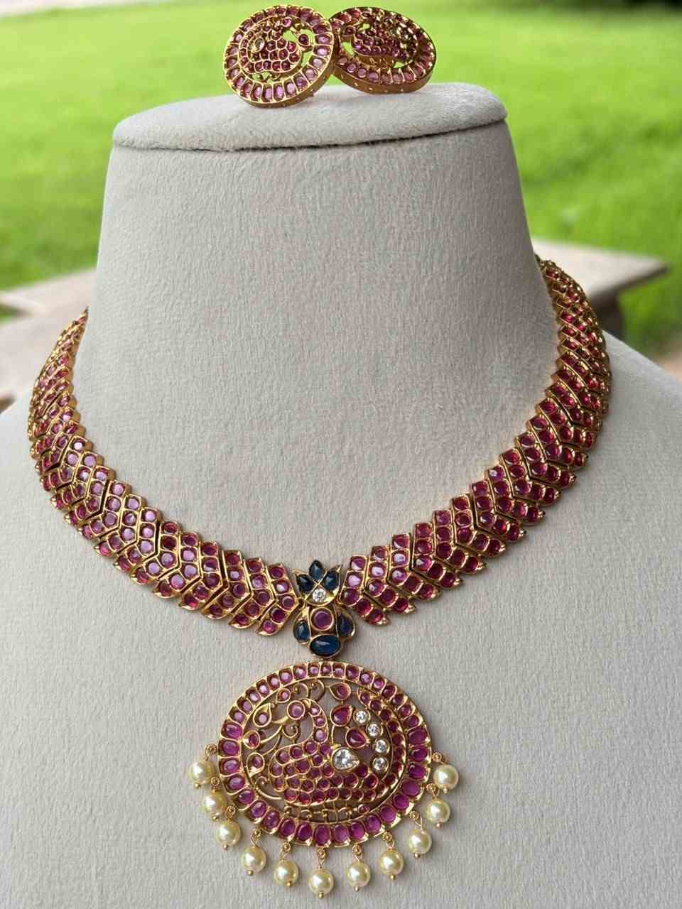 N0120 Annaparavai Pure Kemp stone Necklace