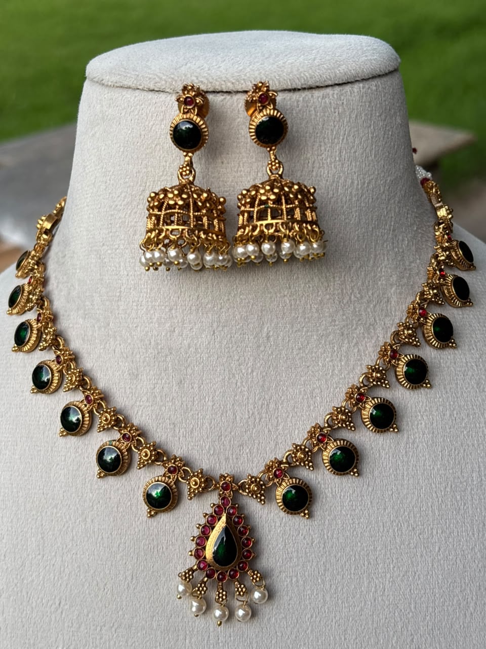 N0252 Green Palaka Necklace