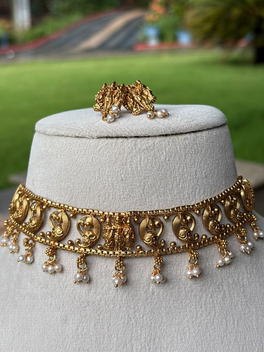N0254 Traditional Chocker
