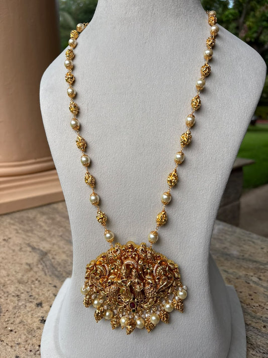 H0043 Premium Quality 31 inch long Pearl Haram