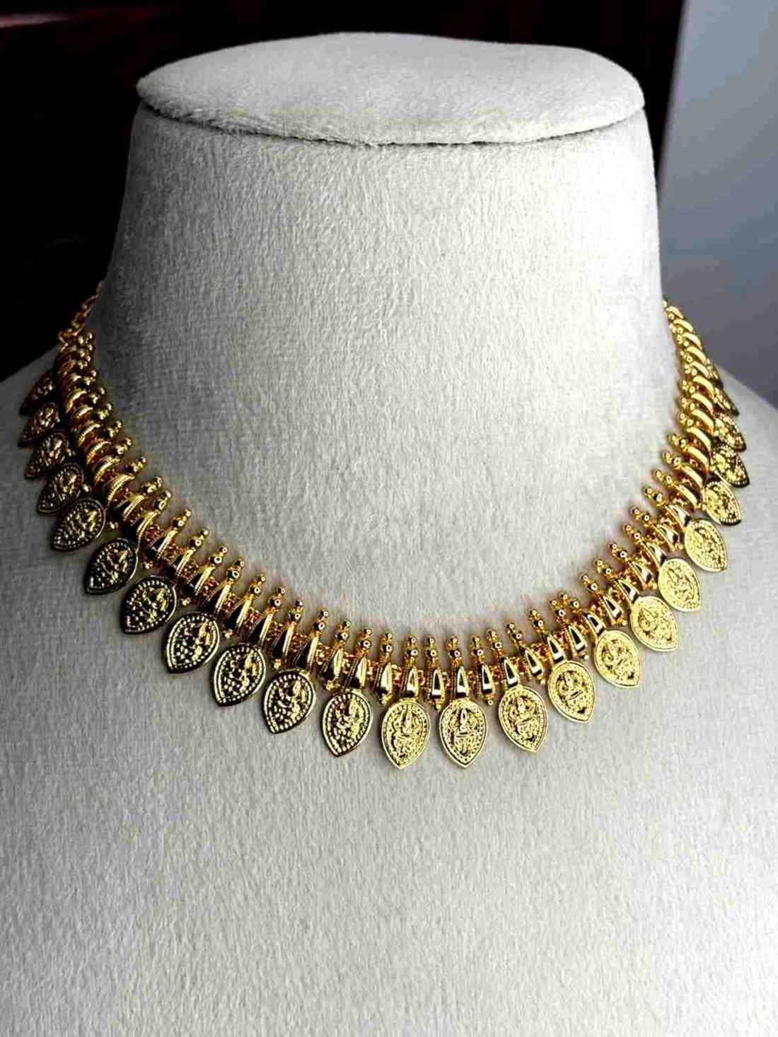 N0313 Micro plated Premium Leaf pattern traditional necklace