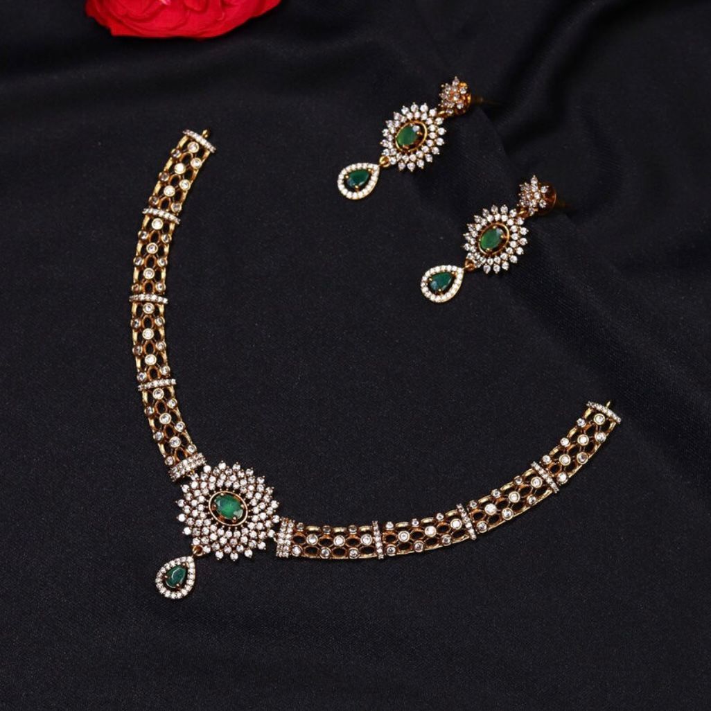 Hasli Ad Emerald Green Necklace - N007-CR50